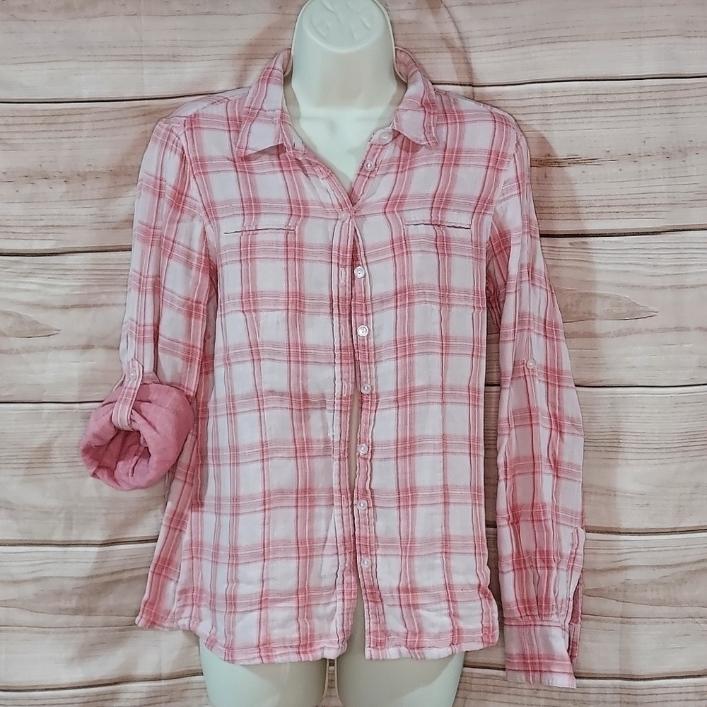 Eddie Bauer shirt button down long sleeve roll tab pink cream plaid print S